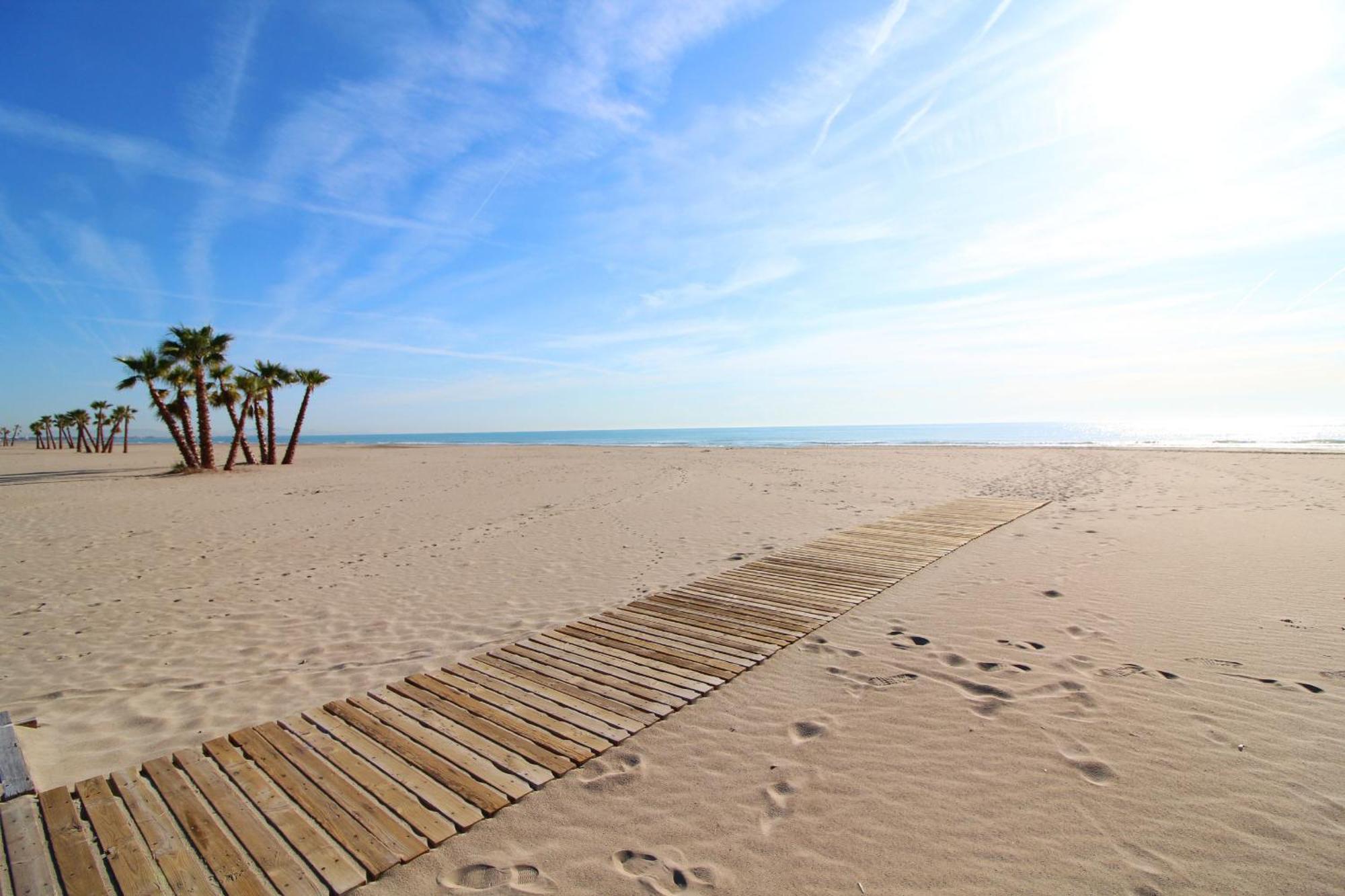 Global Properties, Con Terraza De 70m Y Piscina En Canet De Berenguer Canet d'En Berenguer
