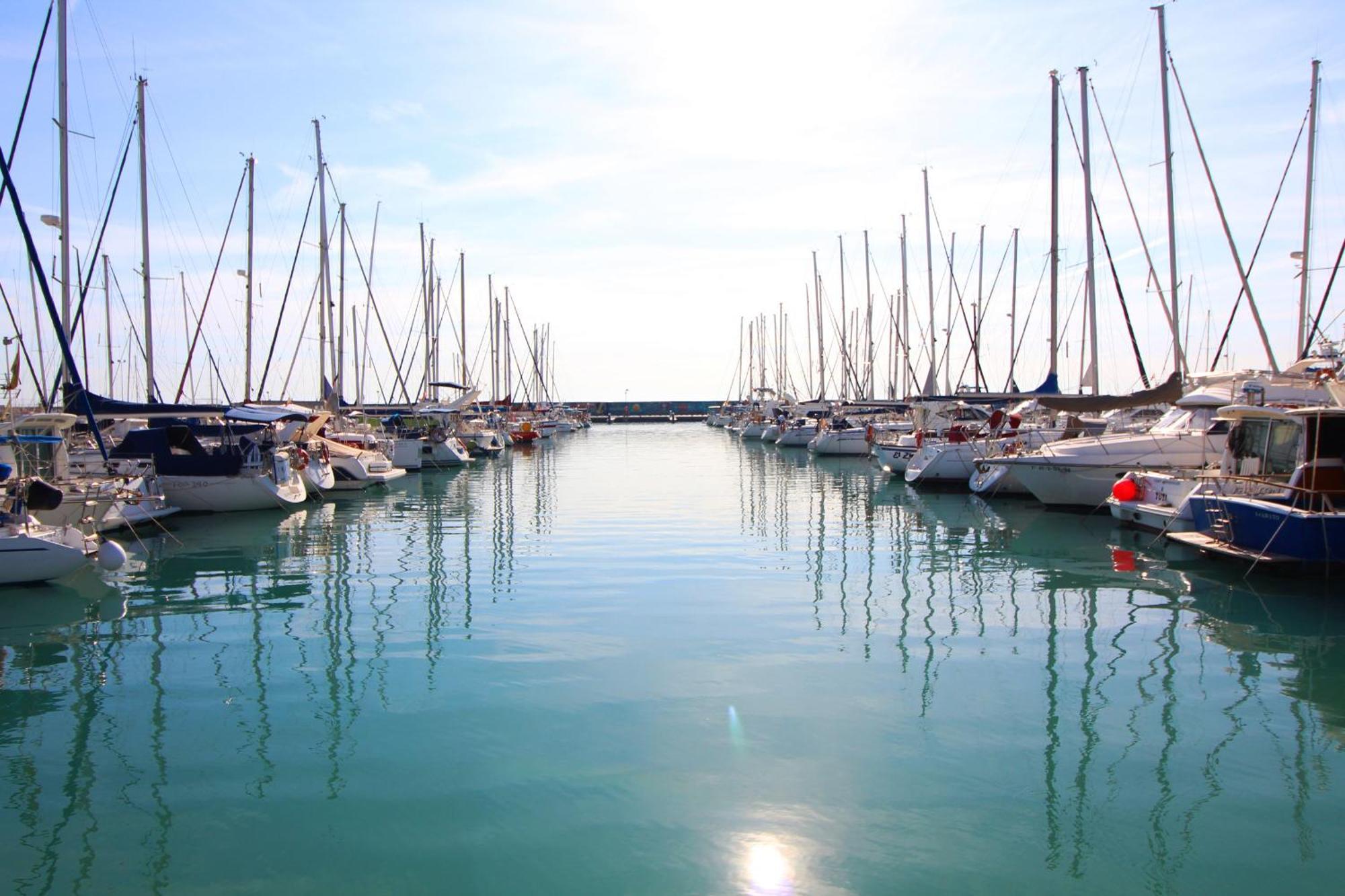 Global Properties, Con Terraza De 70m Y Piscina En Canet De Berenguer